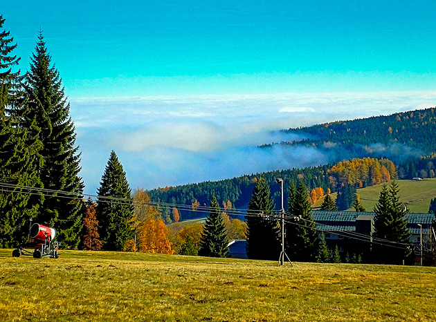 Inverzn poas na umav. Na snmku je Churov. (7. listopadu 2025)