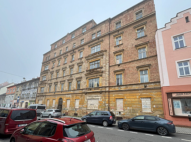 Dřív nejhorší adresa, nyní z ruiny v centru Plzně vznikne dům s moderními byty