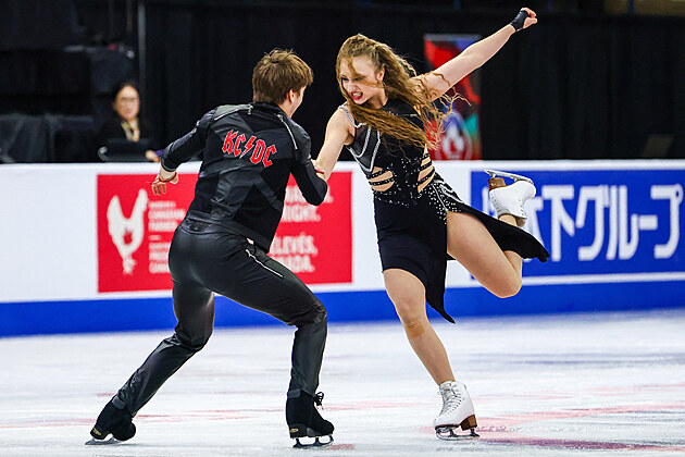 Sourozenci Kate�ina a Daniel Mr�zkovi na Kanadsk� brusli.