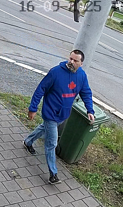 Ostravtí kriminalisté hledají tohoto mue, který svým svdectvím me napomoci...