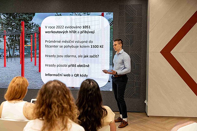 Mlad� lid� mohou zm�nit sv�t pohybem. FTVS UK spou�t� sout� pro inov�tory.