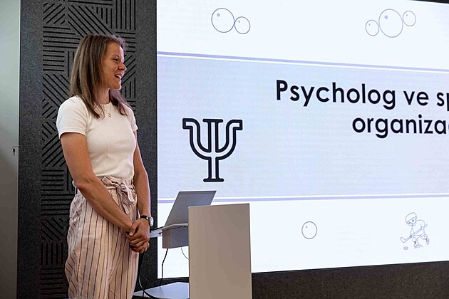 Mlad� lid� mohou zm�nit sv�t pohybem. FTVS UK spou�t� sout� pro inov�tory.