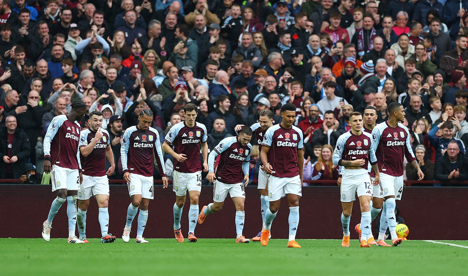 ONLINE: Newcastle a Villa vedou, v akci i Crystal Palace. Večer šlágr City - Liverpool