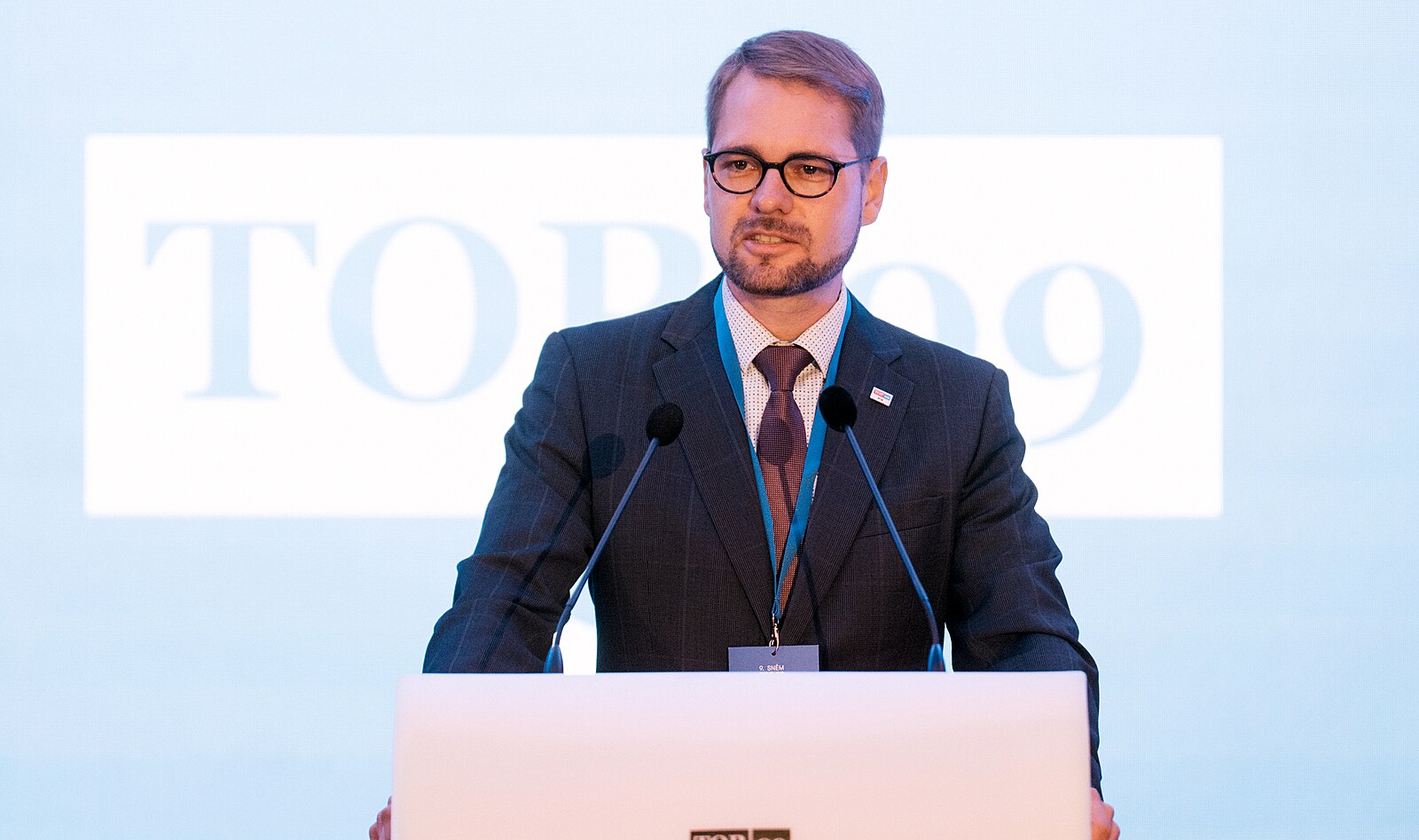 TOP 09 navrhuje zakotvit do ústavy členství Česka v NATO i Evropské unii