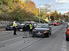 Ve Francouzsk ulici v Praze se stetla dv osobn auta (4. listopadu 2025)