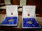 Old�ich Kaiser a Mark�ta Tallerov� obdr�eli Medaili m�sta Liberec za p��nos v...