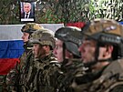 Vojáci ruské pr�zkumné jednotky dostávají ocen�ní za svoji ú�ast v bojích o...