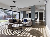 HS portál vpoutí do interiéru spoustu svtla, ale také dovoluje vstoupit pímo...