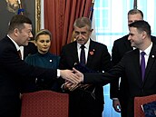 Pedsedové ANO, SPD a Motorist sob podepsali koaliní smlouvu