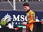 Usmvavý Lando Norris po vítzství ve sprintu v Brazílii.