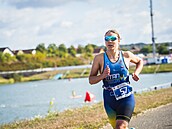 Triatlonistka Michaela S&#780;te&#780;rbova&#769;.