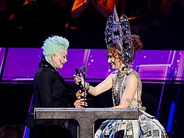 Slavnostní ceremoniál uvedení do Rokenrolové sín� slávy 2025, který se odehrál...