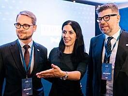 Nový pedseda TOP 09 Matj Ondej Havel s pedchdkyní Markétou Pekarovou...