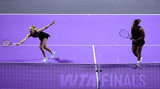 Şampiyonlar turnuvası: Siniaková ve Towsendová yarı finalde tamamladı