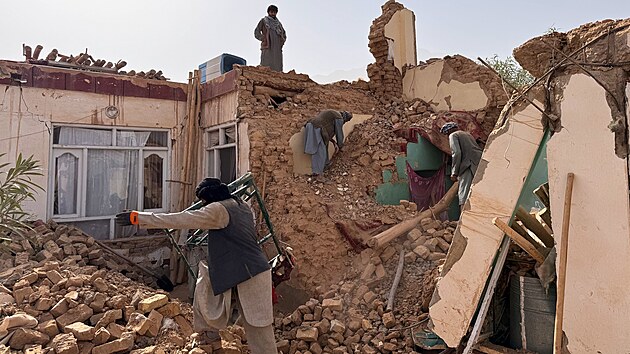 N�sledky zem�t�esen� na severu Afgh�nist�nu (3. listopadu 2025)