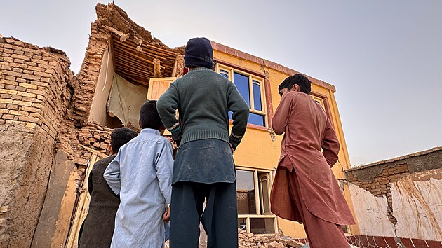 N�sledky zem�t�esen� na severu Afgh�nist�nu (3. listopadu 2025)