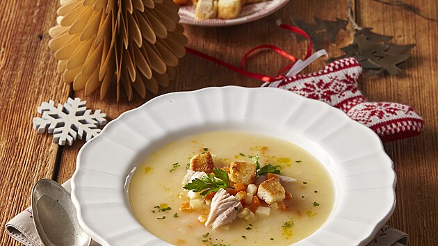 Sv�te�n� ryb� pol�vka