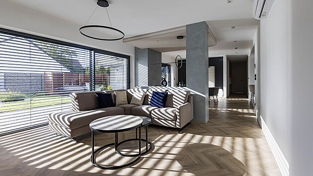 HS portál vpoutí do interiéru spoustu svtla, ale také dovoluje vstoupit pímo...