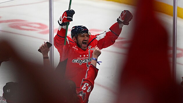 G�l ��slo 900, Alexandr Ove�kin posunul sv�j rekord v NHL.