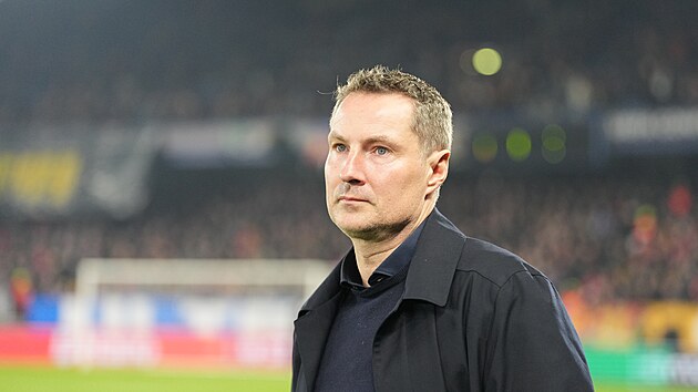 Spar�ansk� tren�r Brian Priske.