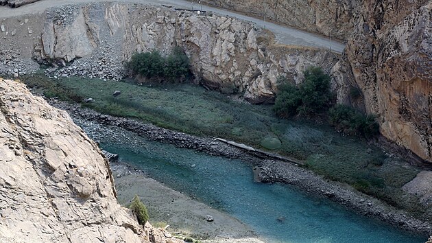 Teherán může být za dva týdny bez vody. Hlavní nádrž je vyschlá