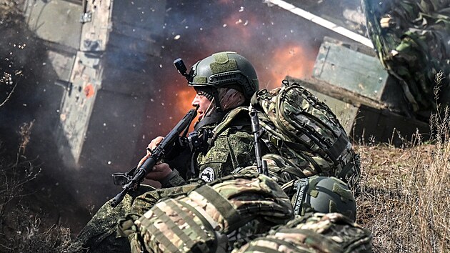 Z Pokrovsku je šedá zóna. Rusové pronikli do všech čtvrtí, tvrdí ukrajinský voják