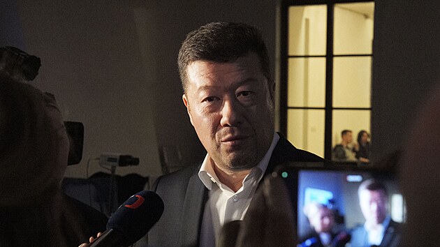 P�edsedou Poslaneck� sn�movny se stal ��f hnut� SPD Tomio Okamura. (5. listopadu 2025)