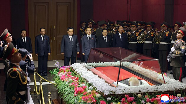Severn� Korea ozn�mila �mrt� Kim Jong-nama, patrn� nejv�znamn�j��ho funkcion��e komunistick� diktatury nepat��c�ho do vl�dnouc� dynastie Kim�. (4. listopad 2025)