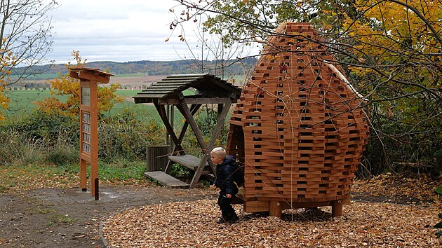 Pta�� hn�zdo, nebo pavu�ina. Mal� n�v�t�vn�ci mohou vyzkou�et oboj�.