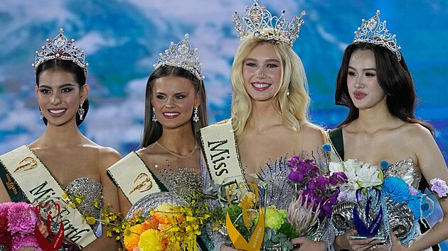 Miss Earth 2025 se stala Nat�lie Pu�kinov�. Titul Miss Earth-Air z�skala Soldis Ivarsdottir z Islandu, Miss Earth-Water se stala Mu Anh Trinh z Vietnamu a Miss Earth-Fire se stala Waree Ngamkham z Thajska.