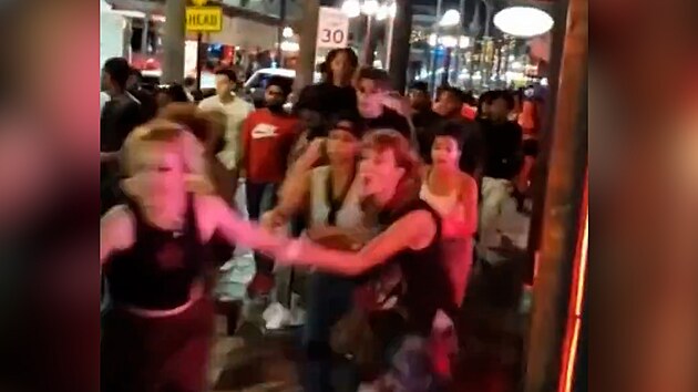 idi na Florid pi útku ped policií zabil tyi lidi a dalích 11 zranil