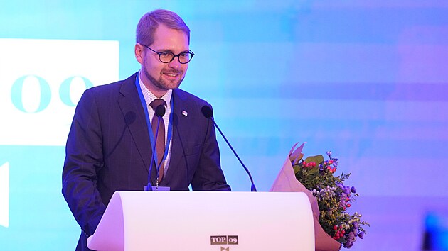 TOP 09 vol� nov�ho ��fa. Ambici nahradit Pekarovou Adamovou m� dosavadn� m�stop�edseda TOP 09 Mat�j Ond�ej Havel. (8. listopadu 2025)