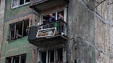 Dn�propetrovská oblast, Ukrajina. Obyvatelé m�sta �achtarske obhlí�ejí následky...