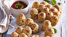 �edarové bochní�ky s raj�atovou omá�kou