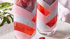 Vrstvený jogurtový dezert s ovocem a chia semínky + stepy