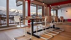 Na prvním míst� respektovali architekti výhledy na okolní hory. I I proto...