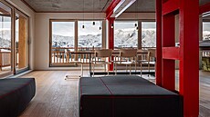 Na prvním míst� respektovali architekti výhledy na okolní hory.