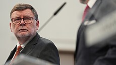 Ministr financí Zbyn�k Stanjura po jednání vlády na tiskové konferenci kde...