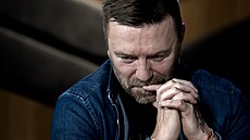 Hosty po�adu Rozst�el jsou Tomá� �epka (na snímku), fotbalista a re�isér...