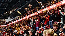 Jihlavtí fanouci slaví gól proti Slavii.