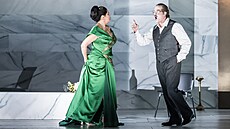 Anna N�trebko jako Tosca a Gerald Finley jako Scarpia v Pucciniho Tosce v...
