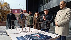 Na slavnostní odhalení um�leckého artefaktu, který nese název �Souhra prohra...