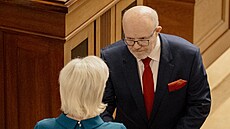 Volbou nového p�edsedy Sn�movny pokra�uje ustavující sch�ze dolní komory...