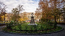 Karlínská Invalidovna, kterou za�al pro pot�eby vále�ných veterán� stav�t hrab�...