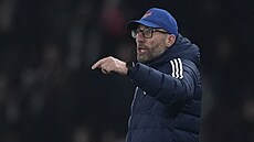 Marek Papszun dohlí�í na své sv��ence z �enstochové.