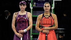Jelena Rybakinová a Aryna Sabalenková p�ed finále Turnaje mistry�.