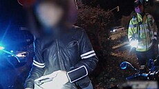 Motocyklista se zákazem míil do práce, nakonec skonil na sluebn