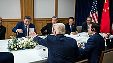 �ínský prezident Si �in-pching p�i setkání s americkým prezidentem Donaldem...