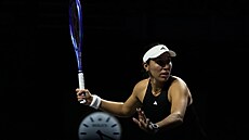 Gabriela Dabrowská a Erin Routliffová se povzbuzují b�hem lo�ského finále Turnaje mistry�.