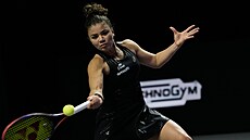 Gabriela Dabrowská a Erin Routliffová se povzbuzují b�hem lo�ského finále Turnaje mistry�.